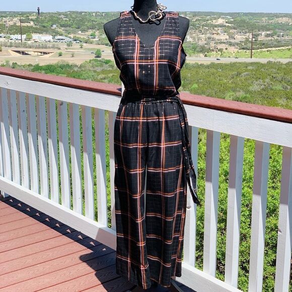 Old Navy Black‎ Jumpsuit - Picture 3 of 15